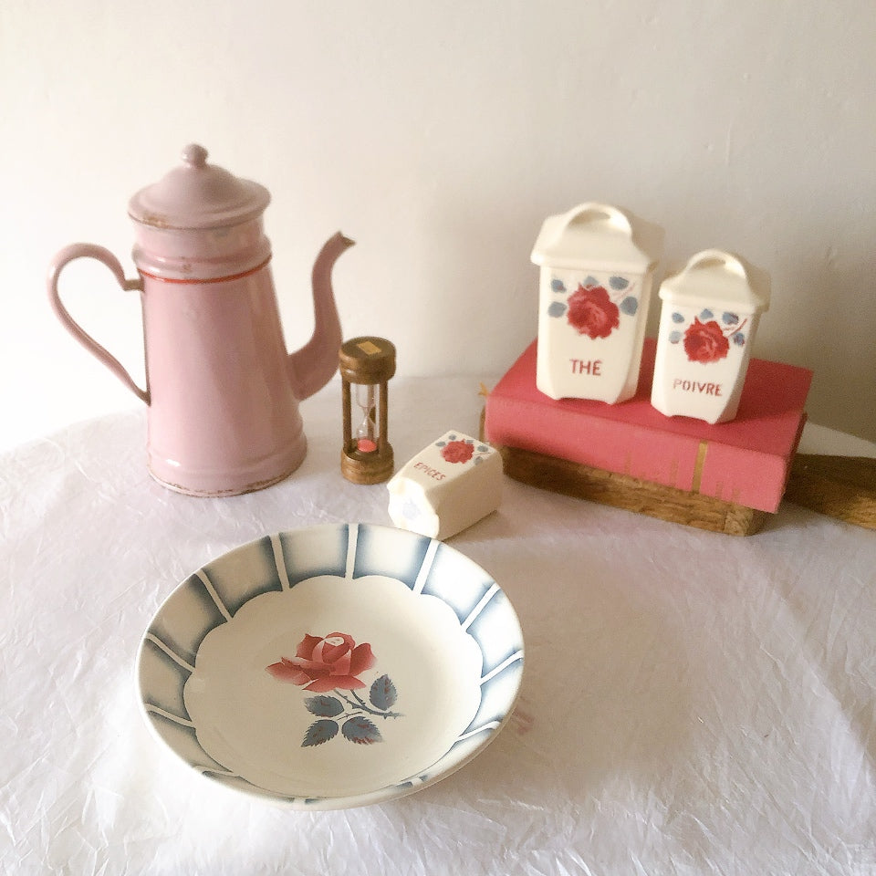 ディゴワンサルグミンヌ 『DAUPHIN 』 花柄キャロットプレート・深皿 フランスアンティーク食器　ブロカントアンティーク　蚤の市