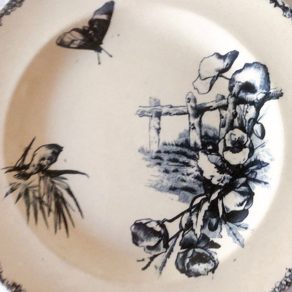 フランスアンティーク  GRAND DEPOT E.Bourgeois グランデポ エミールブルジョワ　蝶鳥柄　ディナープレート 平皿 フランスアンティーク食器 ブロカント 蚤の市