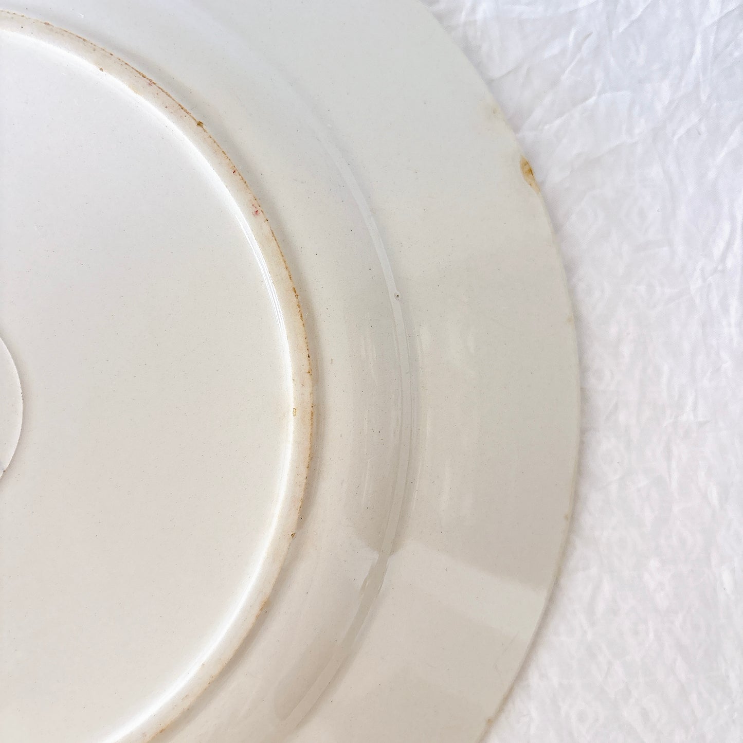 バドンヴィレー 赤い花柄 アンティーク大皿 28cm ラウンドプレート 1930年代 フランスアンティーク食器 Badonviller