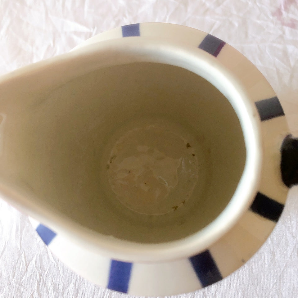 クレイユモントロー HBCM Béarn バスク柄 ミルクポット「レッド・ブルー」フランスアンティーク食器 ブロカントアンティークス　バスク柄食器