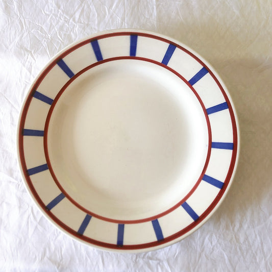 ディゴワンサルグミンヌ 『BASQUE』バスク柄 ディナープレート・平皿『レッド・ブルー』 フランスアンティーク食器 フランス蚤の市・ブロカントアンティーク バスク柄ディナープレート