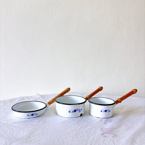 フランスアンティーク ホーロー製ミニチュア食器セット（ディネット） 青花柄 小鍋・カップ＆ソーサー・パッソワール