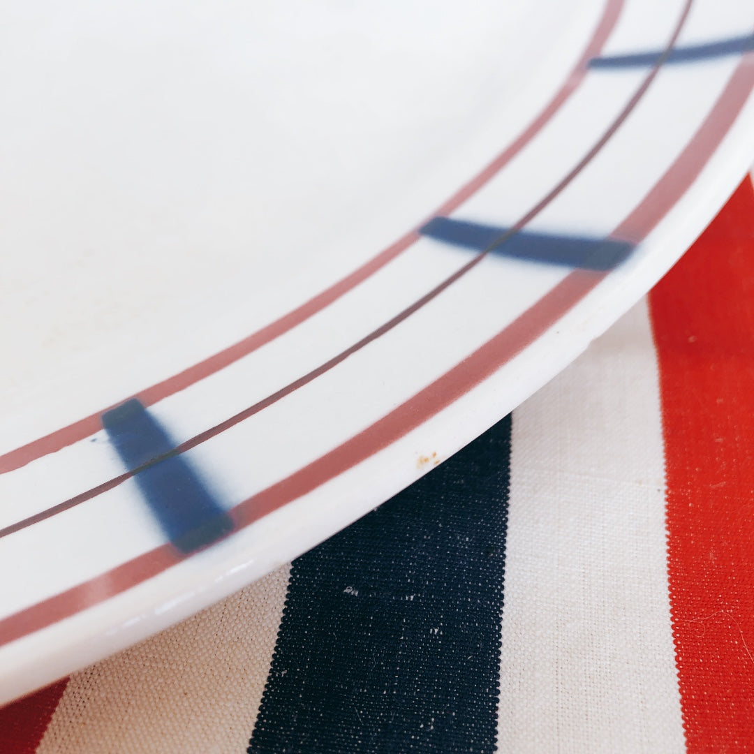ディゴワンサルグミンヌ 『FANDANGO』シリーズ バスク柄 オーバル皿 楕円形大皿「レッド＆ダークブルー」フランスアンティーク食器 皿 ブロカント