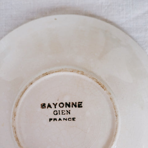 ジアン Gien 『BAYONNE』バスク柄 ソーサー/プレート レッド✕ブルー B フランスアンティーク・食器・皿・プレート ブロカント