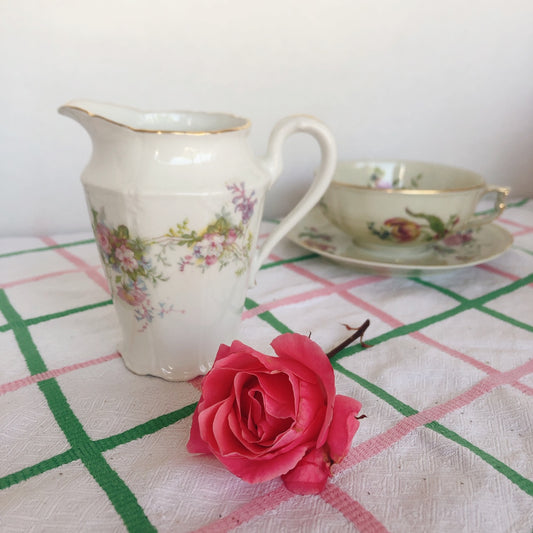 フランス リモージュ B&C のミルクポット 花柄 フランスアンティーク食器 ブロカント 蚤の市