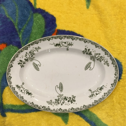 フランスアンティーク・サンタマン アマ―ジュのオーバルプレート 27㎝