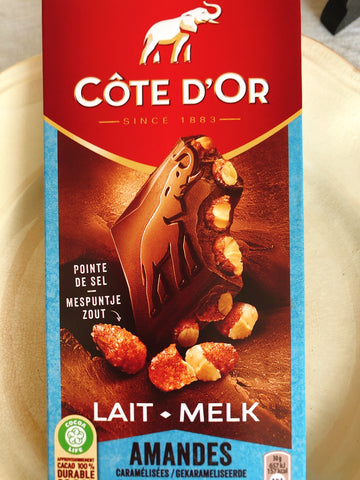 チョコレート CÔTE D'OR コートドール キャラメリゼされたアーモンドと塩入りのミルクチョコ フランス土産　ベルギーチョコ