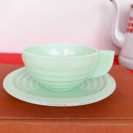 フランス アルコパル社 ミルクガラス カップ&ソーサー ミントグリーン D フランスアンティーク ビンテージ・食器・皿・プレート ブロカント