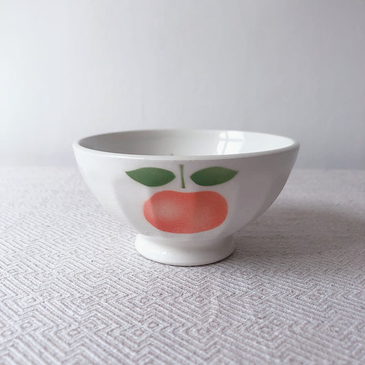 フランス アンティークカフェオレボウル 希少 『りんご』のモチーフ D ブロカント 蚤の市 フランスアンティーク食器 ヴィンテージ食器